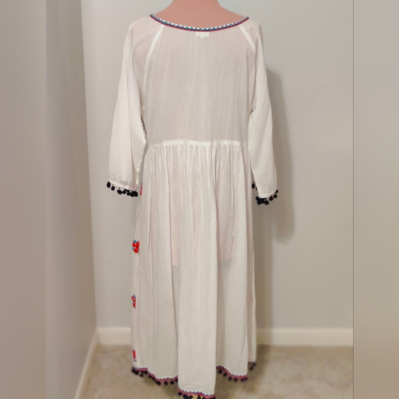 Dolma anthropologie cotton gauze heavy embroidery boho resort pom pom midi dress - Picture 6 of 9